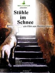 Стулья в снегу