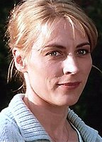 Саския Ривз