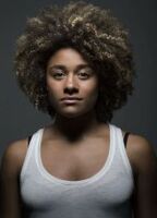 Ариана Дебоуз