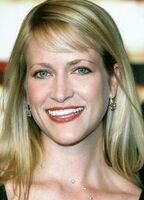 Лори Хёринг