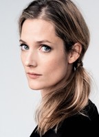 Мари Бурхард