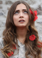 Дамла Сонмез