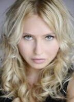 Наташа Дьякова