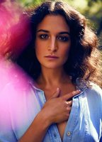 Дженни Слейт