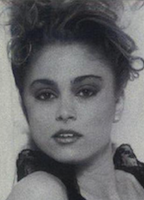 Андреа Генри