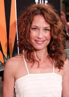 Джули Уорнер