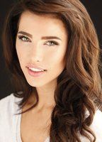 Жаклин Макиннес Вуд