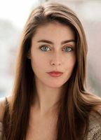 Оливия Слойан