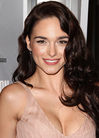 Эмануэла Постаккини