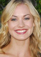 Ивонн Страховски