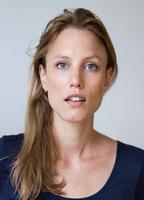 Изабель Тираух