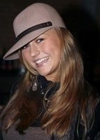 Каролин Спор