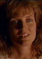 Стефани Менуэз