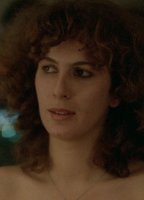 Николь Викт