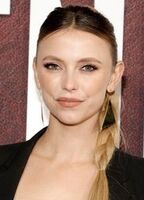 Райли Воулкел