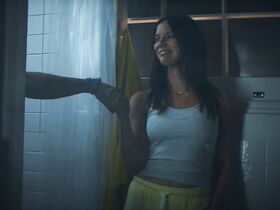 Лили Салливан секси – Девушка грёз (2020) #13