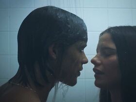 Лили Салливан секси – Девушка грёз (2020) #14