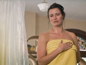 Лили Салливан секси – Девушка грёз (2020) #4