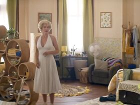 Лили Салливан секси – Девушка грёз (2020) #6