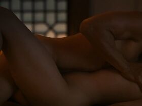 Джейми Чон голая – Страна Лавкрафта s01e06 (2020)