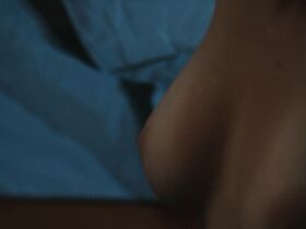 Тэлли Медел секси, Бетси Холт голая – Джулс света и тьмы (2018)