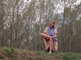 Джилл Клейбёрг голая – Луна (1979) #14