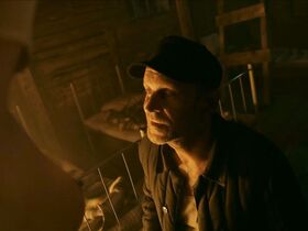 Ульяна Лукина голая – Игра на выживание s01e02 (2020) #3