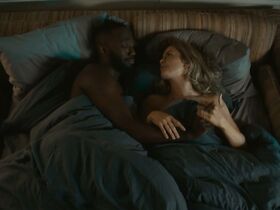 Роуз Макайвер голая – Проснувшийся s01e04 (2020) #2