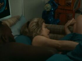 Роуз Макайвер голая – Проснувшийся s01e04 (2020) #4