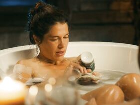 Майке Дроште голая – Das Leben ist kein Kindergarten (2020) #6