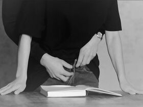 Юлия Снигирь секси – Хороший человек s01e02 (2020) #3