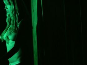 Анджела Барахас голая, Элен Юди секси – Зло у меня под кожей (2019) #12