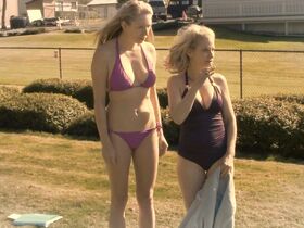 Анджела Барахас голая, Элен Юди секси – Зло у меня под кожей (2019) #5