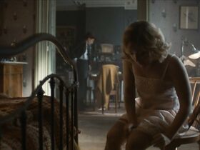 Лаура Смет голая, Зои Бесмонд де Сенневиль голая, Зина Есепчук секси – Пацанка s01e01-02 (2020) #17