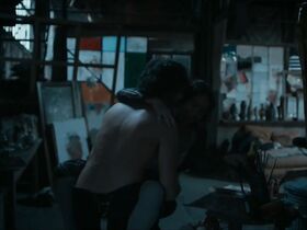 Лаура Смет голая, Зои Бесмонд де Сенневиль голая, Зина Есепчук секси – Пацанка s01e01-02 (2020) #2