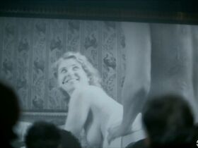 Лаура Смет голая, Зои Бесмонд де Сенневиль голая, Зина Есепчук секси – Пацанка s01e01-02 (2020) #21