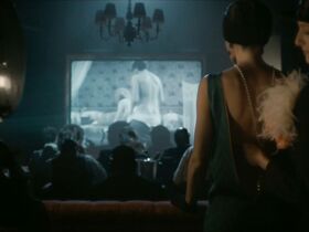 Лаура Смет голая, Зои Бесмонд де Сенневиль голая, Зина Есепчук секси – Пацанка s01e01-02 (2020) #22