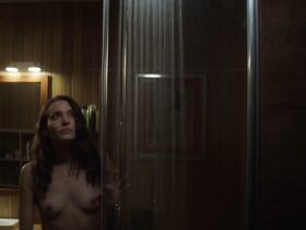 Йозефин Асплунд голая – Святилище s01e03, e06 (2019)