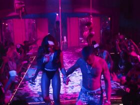 Эларика Джонсон голая – Долина соблазна s01e08 (2020) #10