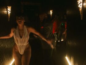 Эларика Джонсон голая – Долина соблазна s01e08 (2020) #16