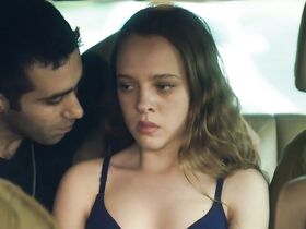 Шира Хаас голая – Разбитые зеркала (2018) #5