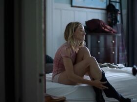 Оливия Хэмилтон секси – Держись крепче и удачи (2020) #9