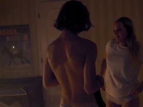 Каролина Шафранкова секси – Párty Hárd (2019)