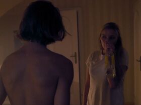 Каролина Шафранкова секси – Párty Hárd (2019) #4