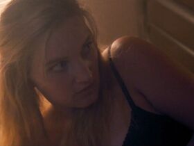 Каролина Шафранкова секси – Párty Hárd (2019) #7