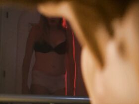 Каролина Шафранкова секси – Párty Hárd (2019) #9