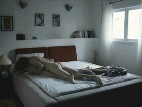 Ноа Фридман голая, Эсти Ерушалми голая – Городской рассказ (2012) #12