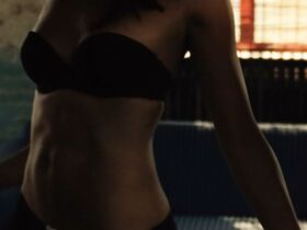 Кондола Рашад секси – 30 ударов (2012) #8