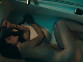 Франческа Каваллин голая – Секта (2019) #4