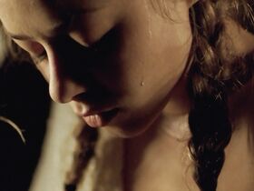 Рина Гришина голая, Анна Донченко секси, Наталья Бурмистрова секси – Игры детей взрослого возраста (2011) #4